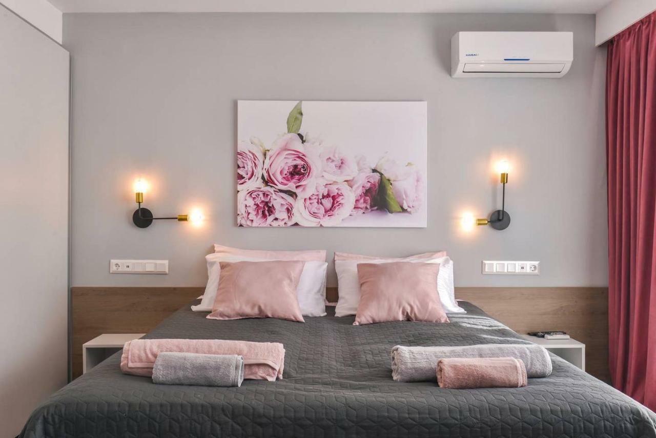 Rose One Bedroom Designer Apartment In City Centre By Flat Mаnager София Экстерьер фото